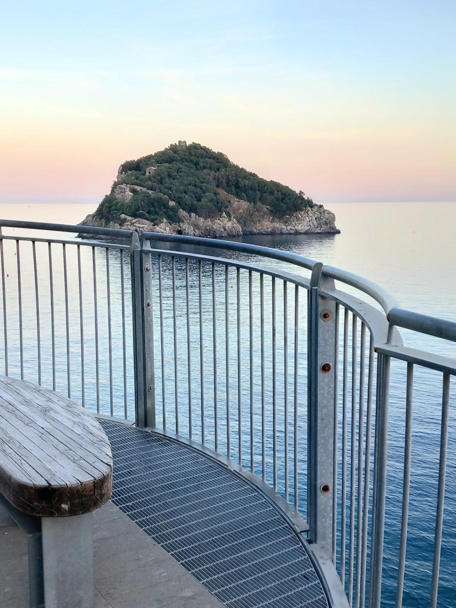 Sweet Sea View Lejlighed Savona Eksteriør billede